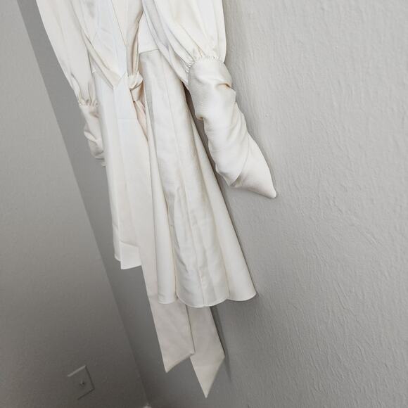 NEW Alexia Admor Phoebe Cream Satin Wrap Style Long Sleeve Dress - Picture 9 of 15